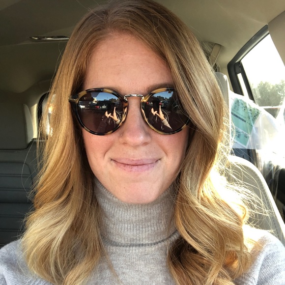 Meet your Posher, Caitlin - Picture 1 of 1